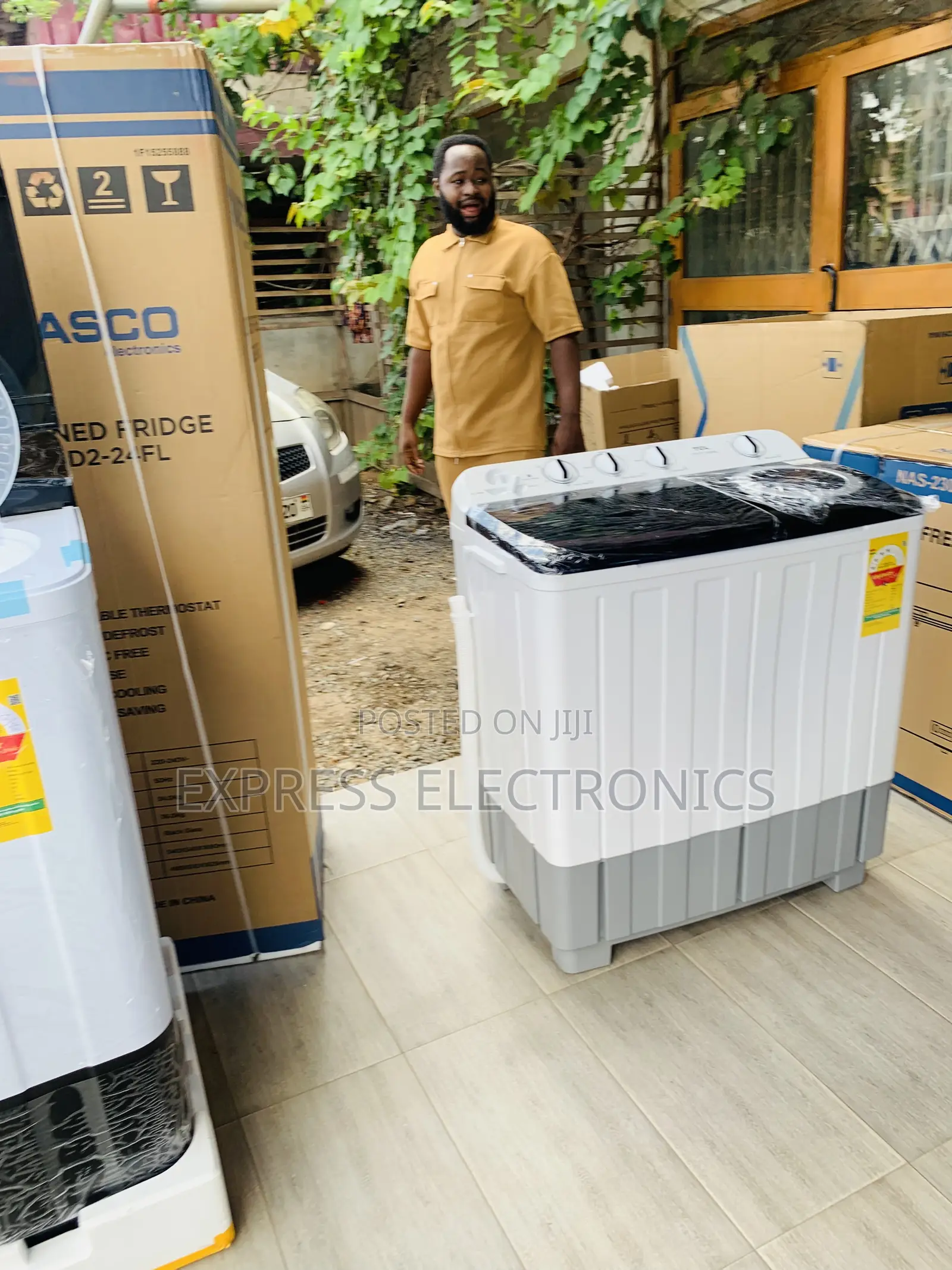 Lovely New White TCL Semi Automatic 10.5kg Topload Twintub
