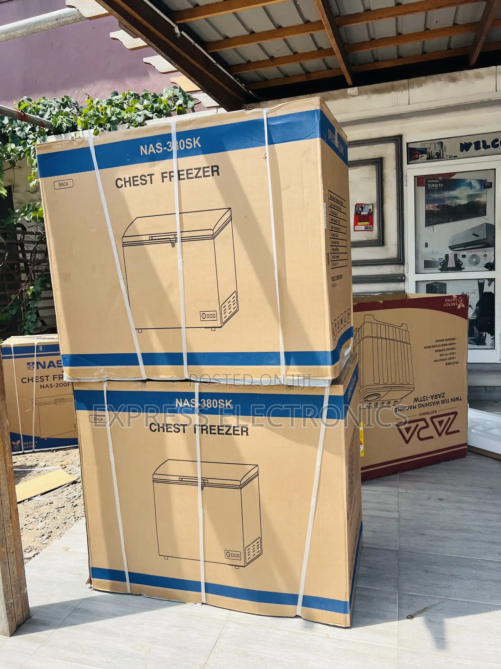 Limited Stock Chest Freezer 251L NAS-300