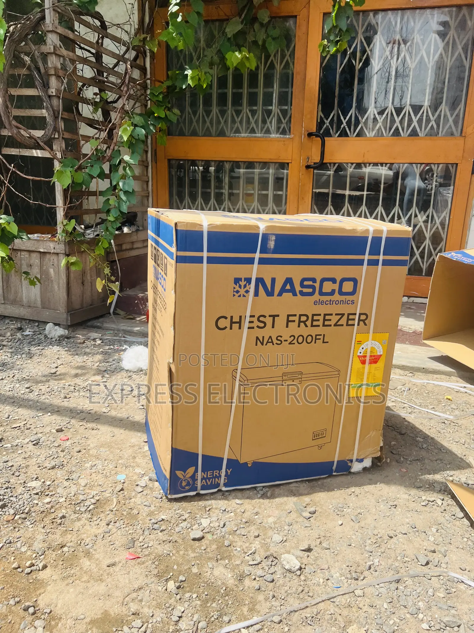 Cool Price Chest Gold Freezer Nasco NAS-200fl