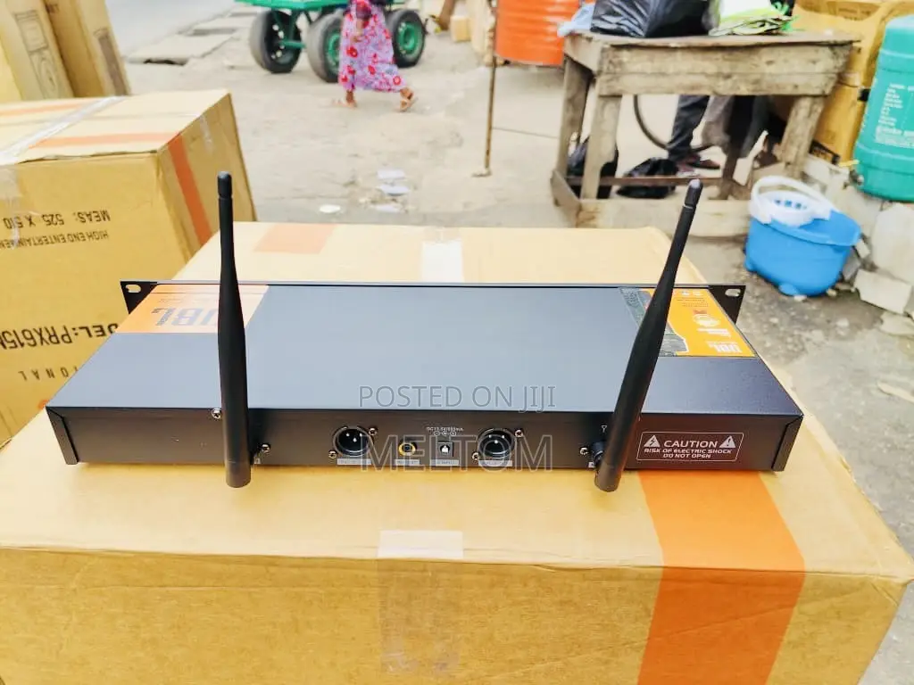 JBL Vm3000 2in1 Wireless Microphone System