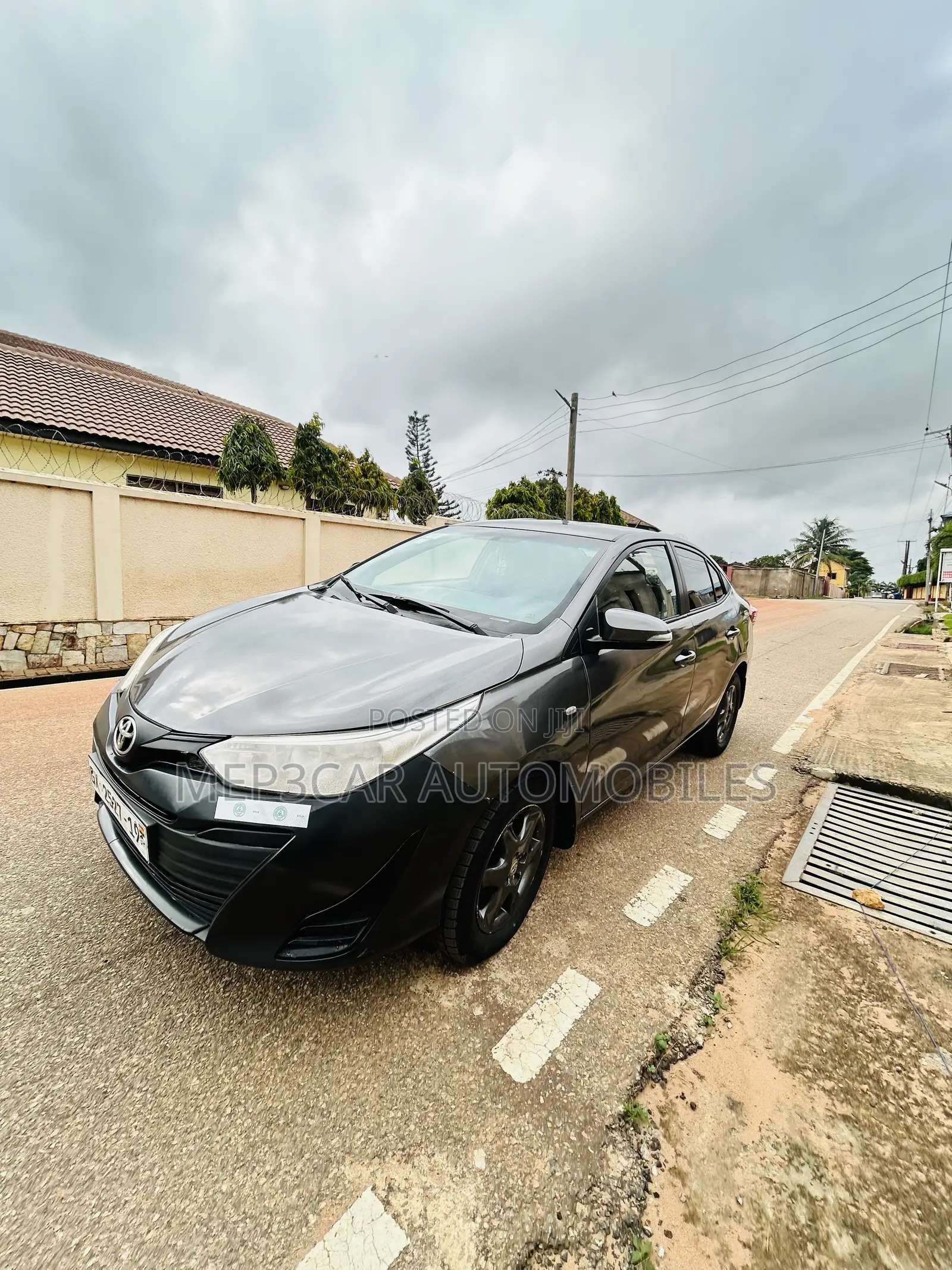 Toyota Yaris 2019 Gray