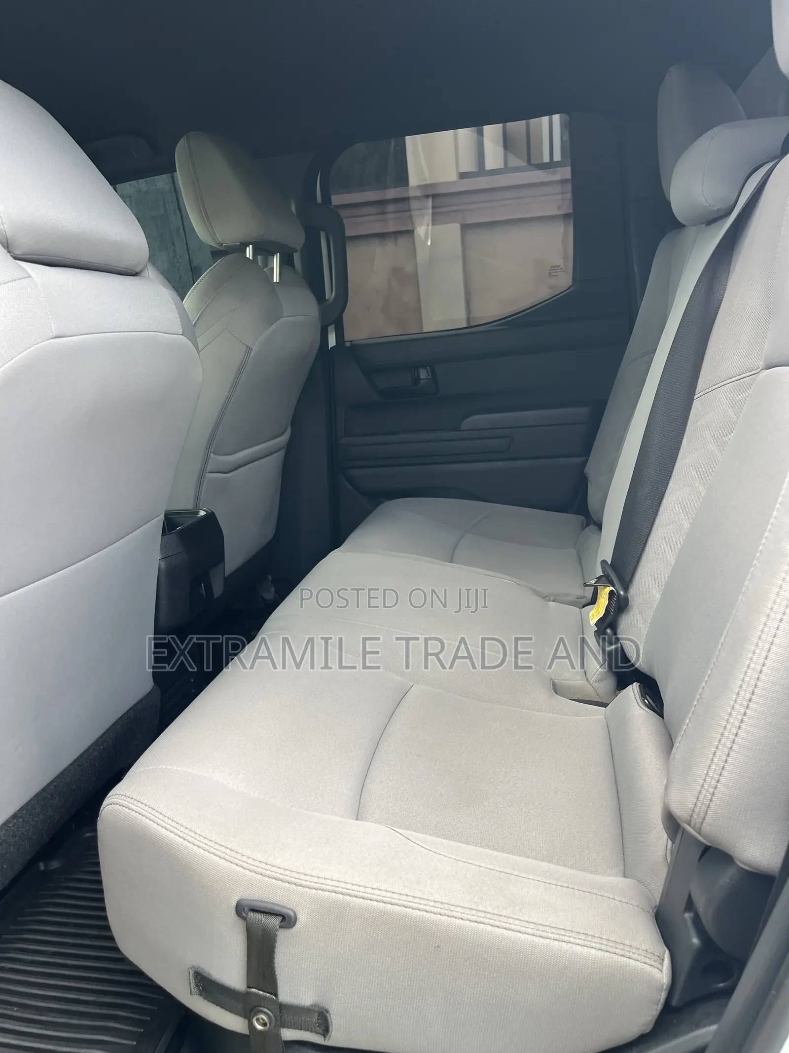Toyota Tacoma 2024 White