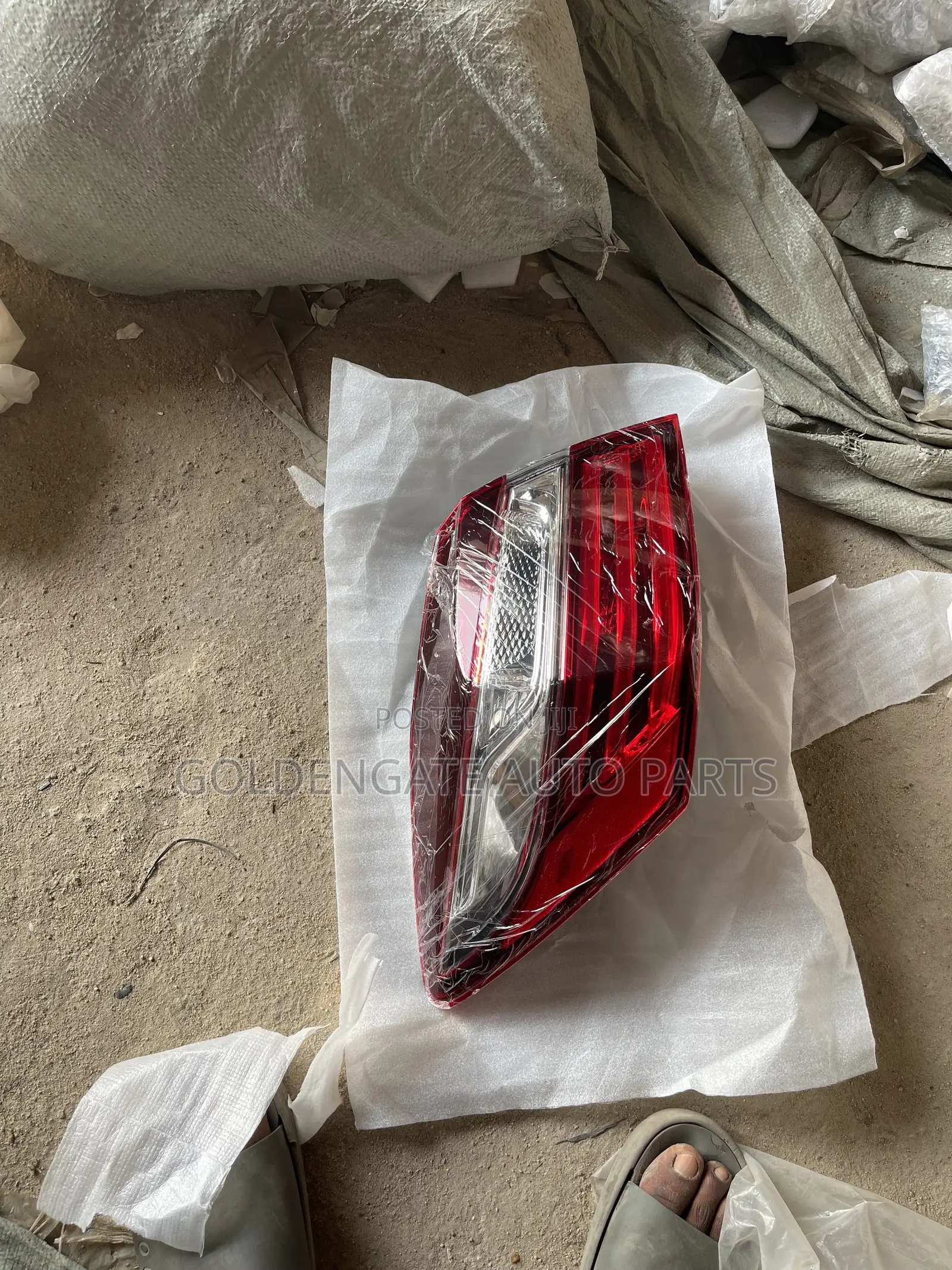 Honda Accord 16 Tail Light