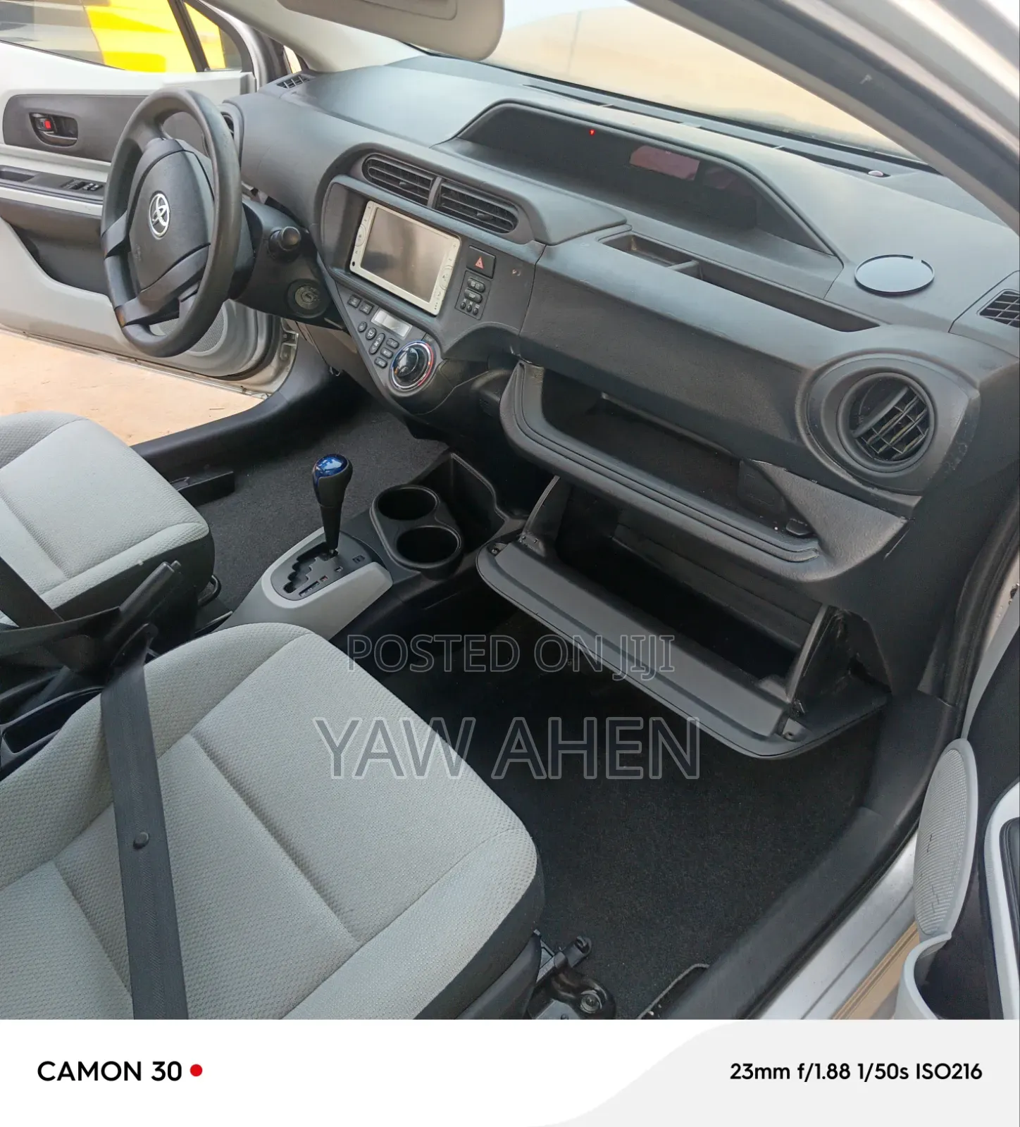 Toyota Aqua 2014 Silver