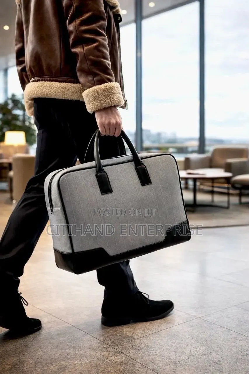 Classy Duffel Bag - Strong Stylish!!