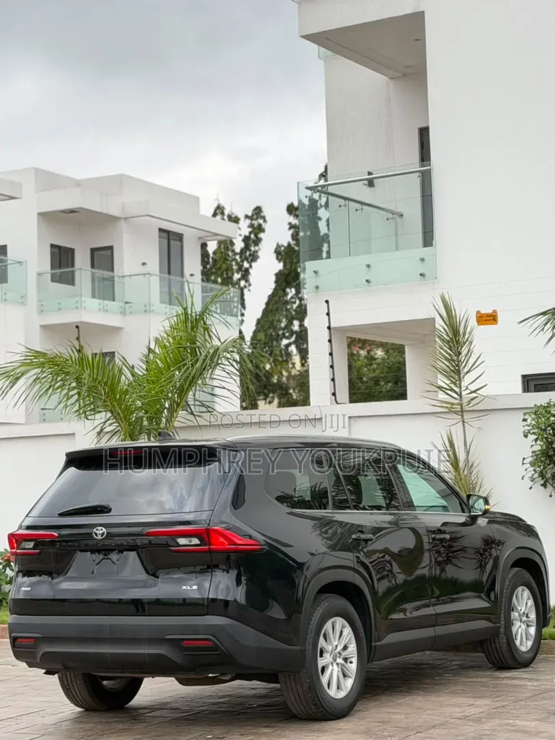 Toyota Grand Highlander 2024 Blue