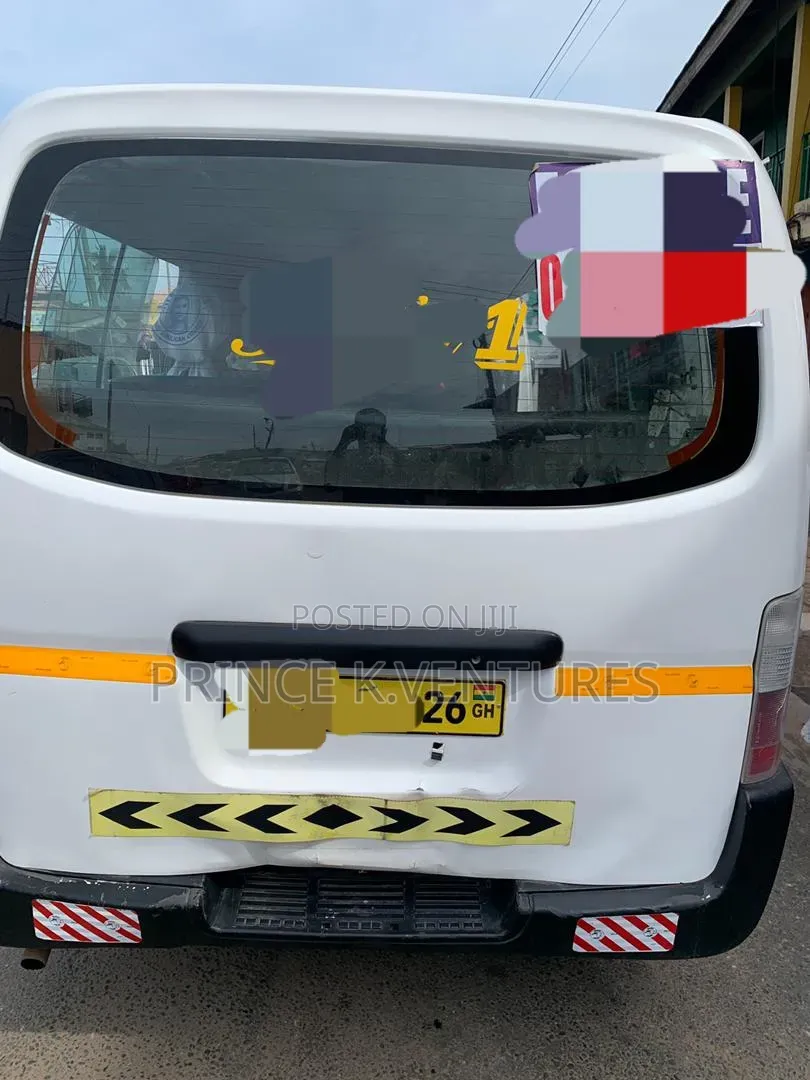 Nissan Caravan (Urvan) 2012 White