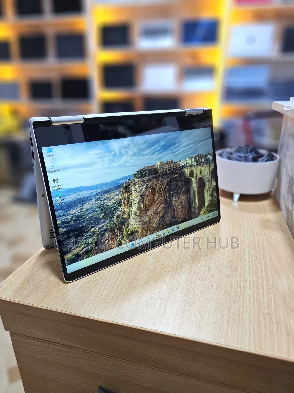 Laptop Lenovo Yoga 710 8GB Intel Core i5 SSD 128GB