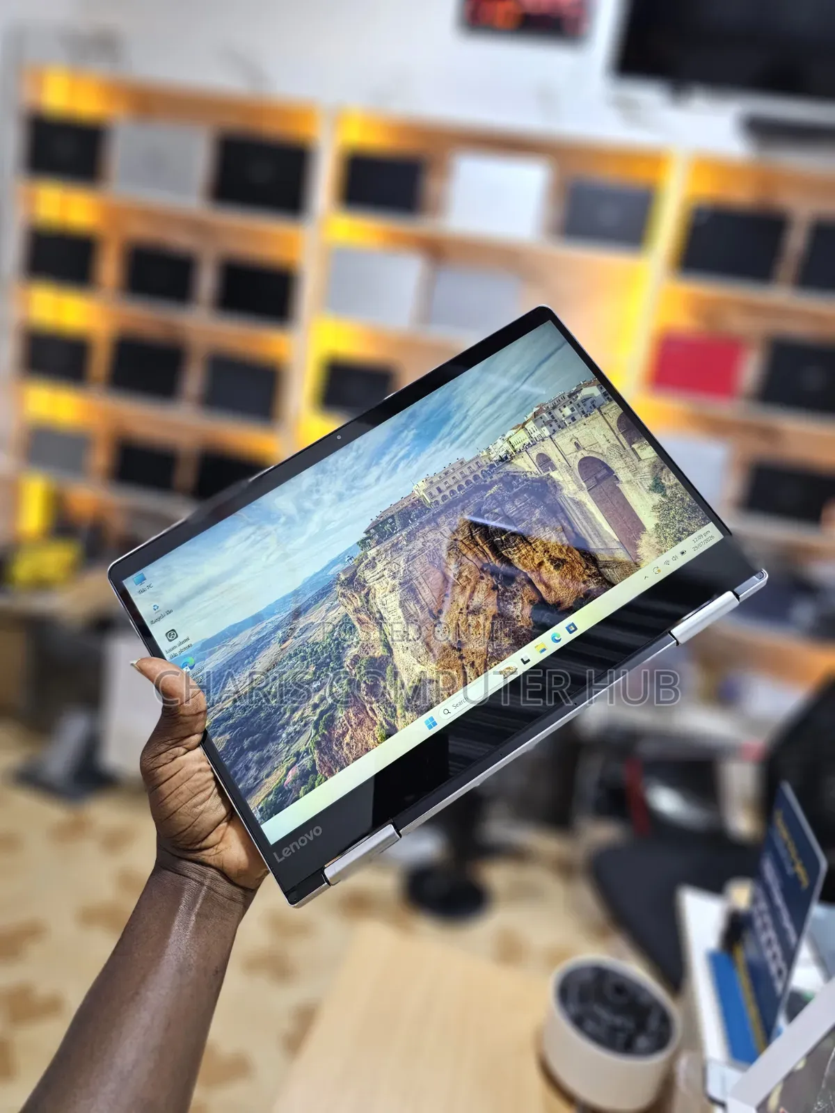 Laptop Lenovo Yoga 710 8GB Intel Core i5 SSD 128GB