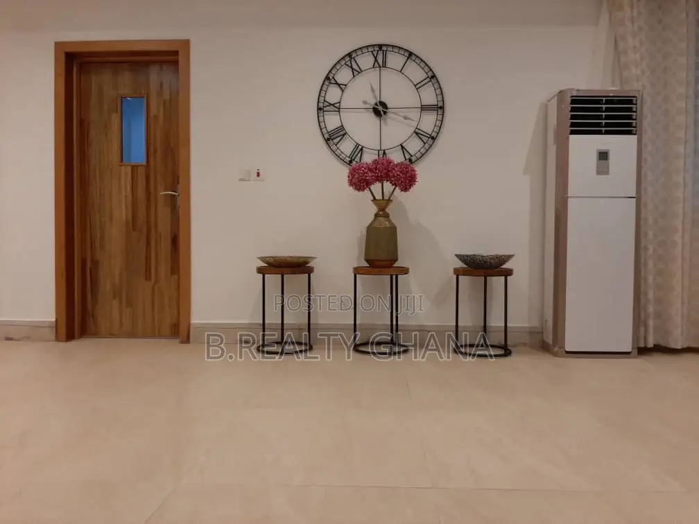 Furnished 3bdrm Apartment in Airport Residential Area for sale