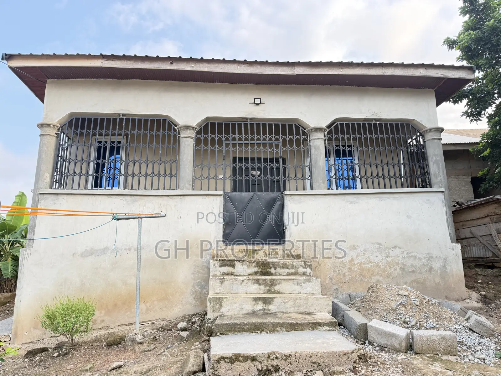 2bdrm House in Sokoban Ampayoo, Kumasi Metropolitan for sale