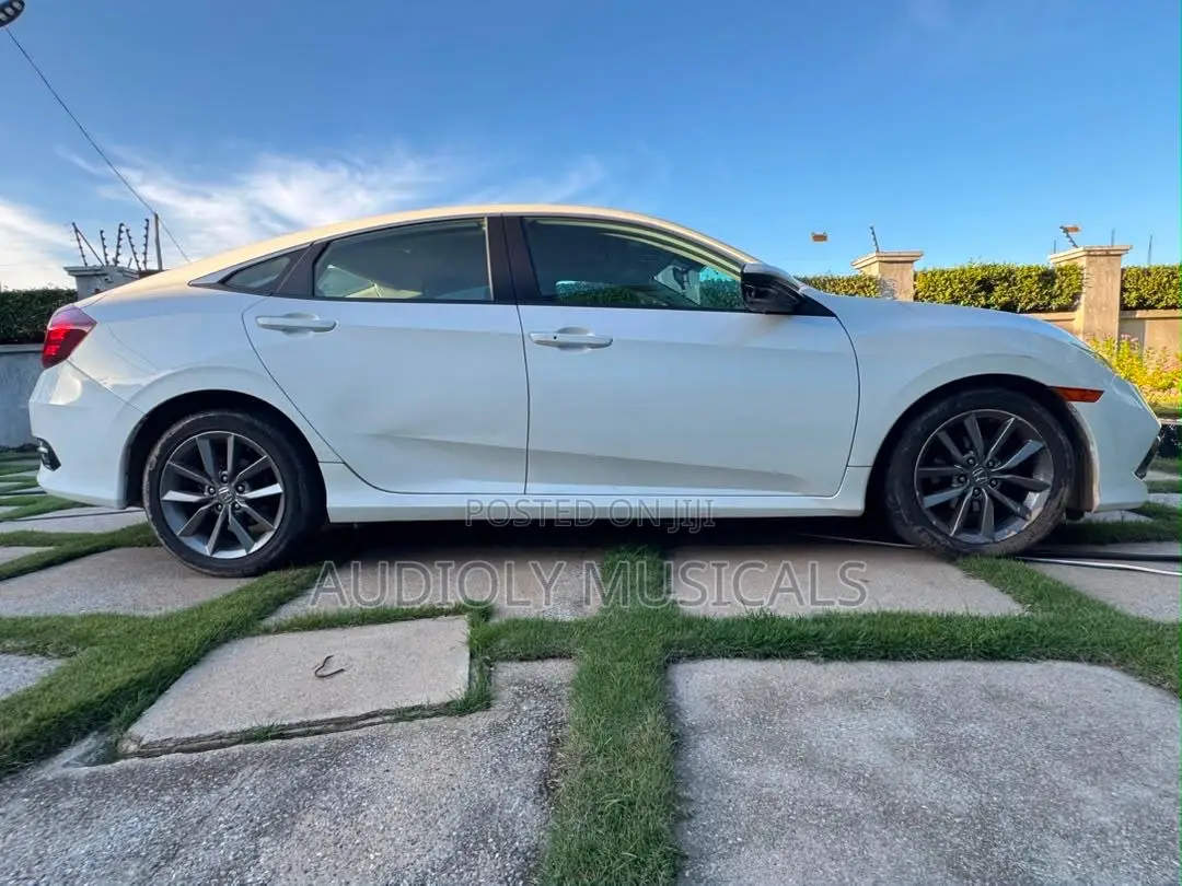 Honda Civic 2019 Gray
