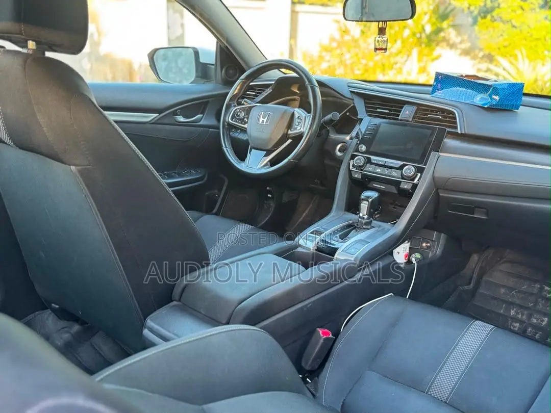Honda Civic 2019 Gray