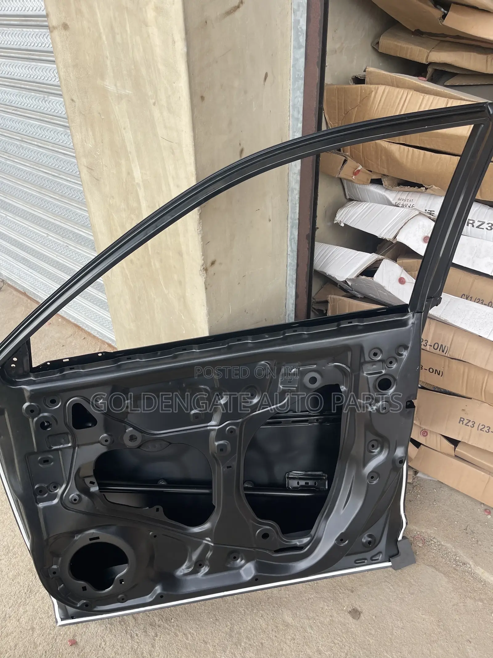 Honda CR-v 23 Front Door
