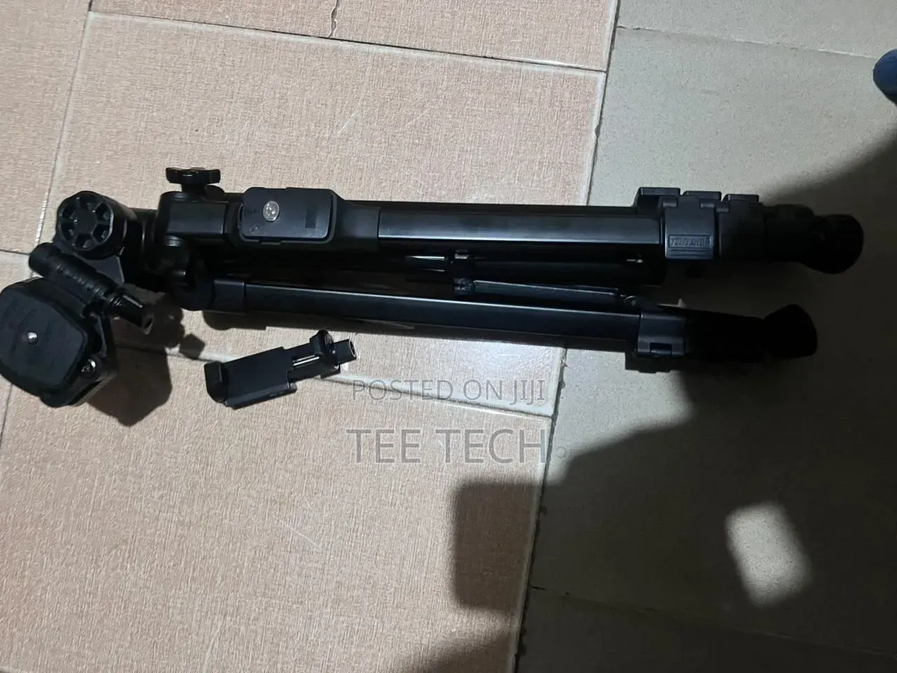 VCT-668 Video Tripod+ Phone Holder