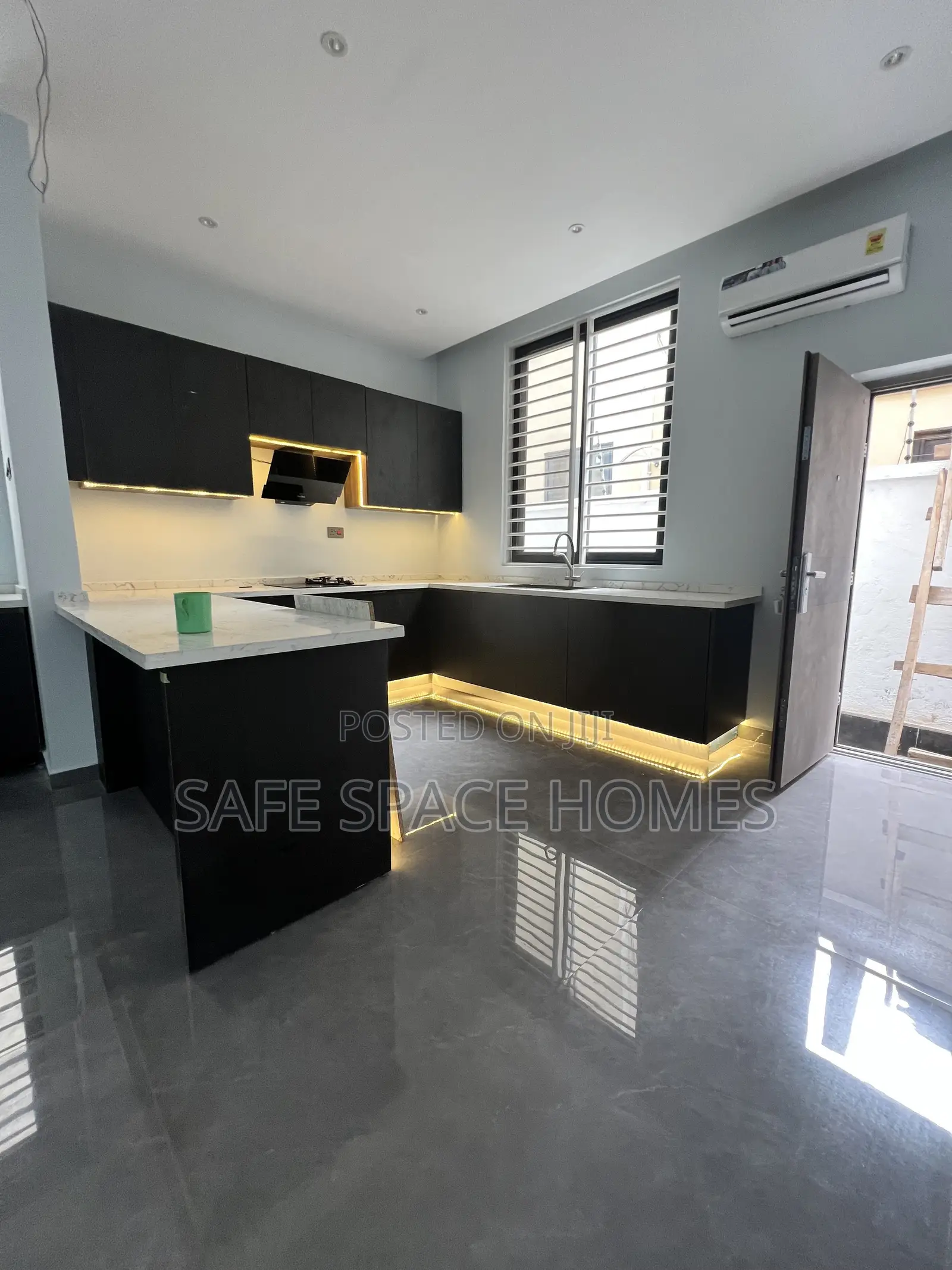 4bdrm Duplex in Tseaddo for rent