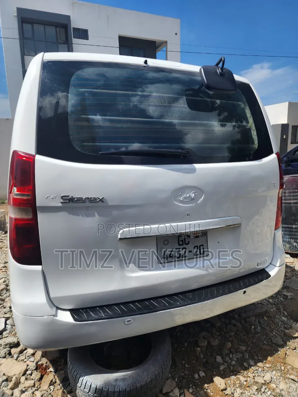 Hyundai H200 2010 White