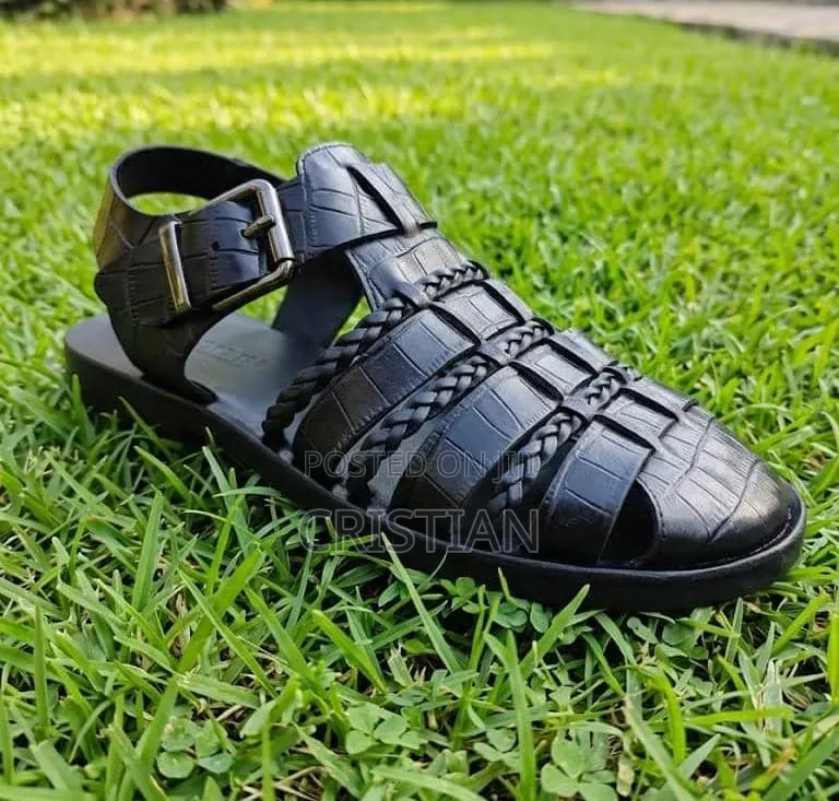 Luxurious Men's Leather Sanders