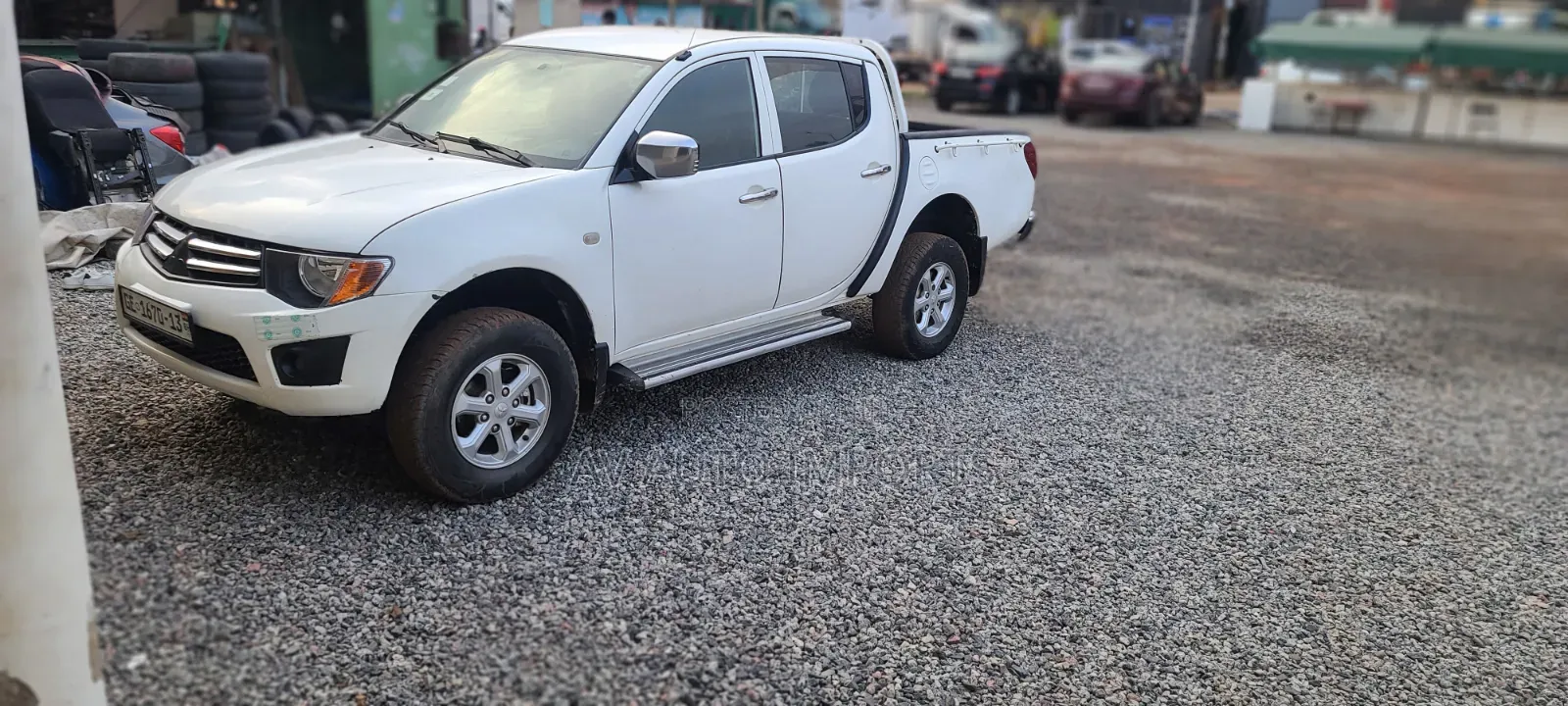 Mitsubishi L200 2013 White