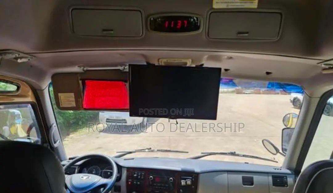 Daewoo Lestar 2015 Yellow