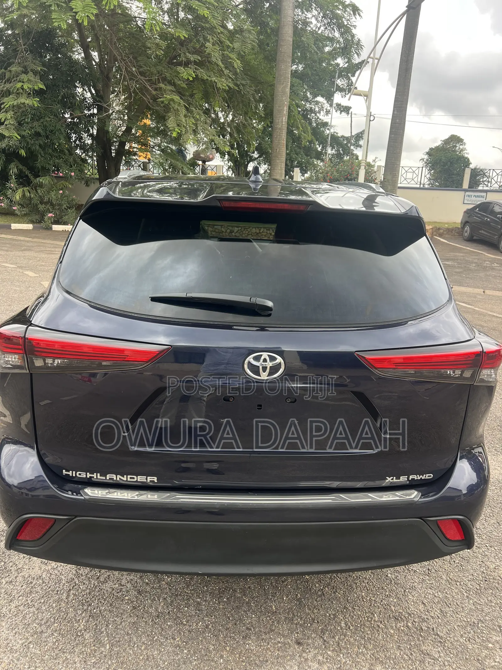 Toyota Highlander XLE 2021 Blue