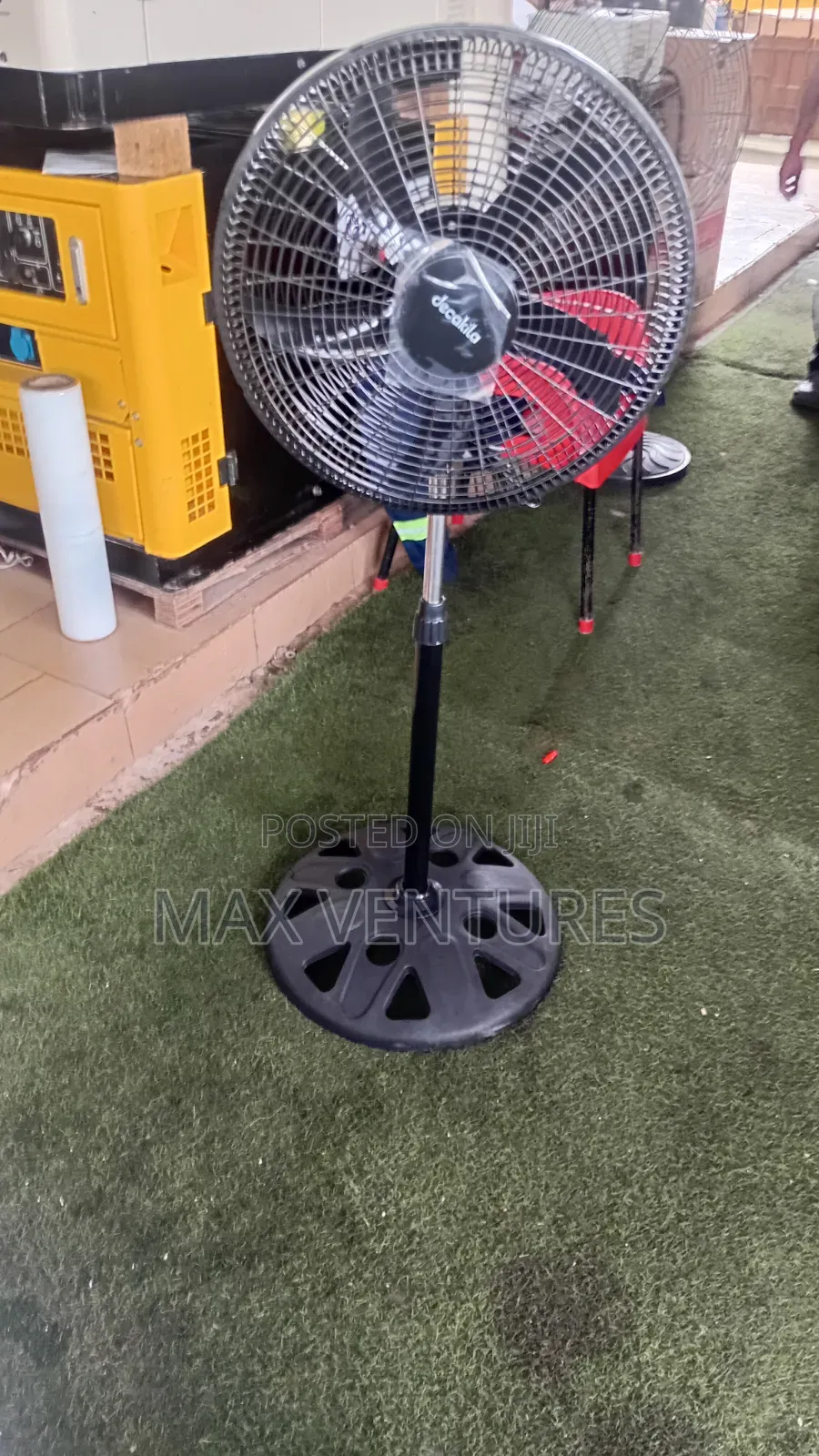 Decakila Standing Fan – Powerful Cooling Airflow