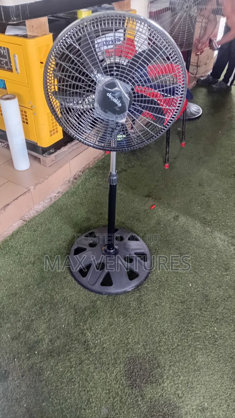 Decakila Standing Fan – Powerful Cooling Airflow
