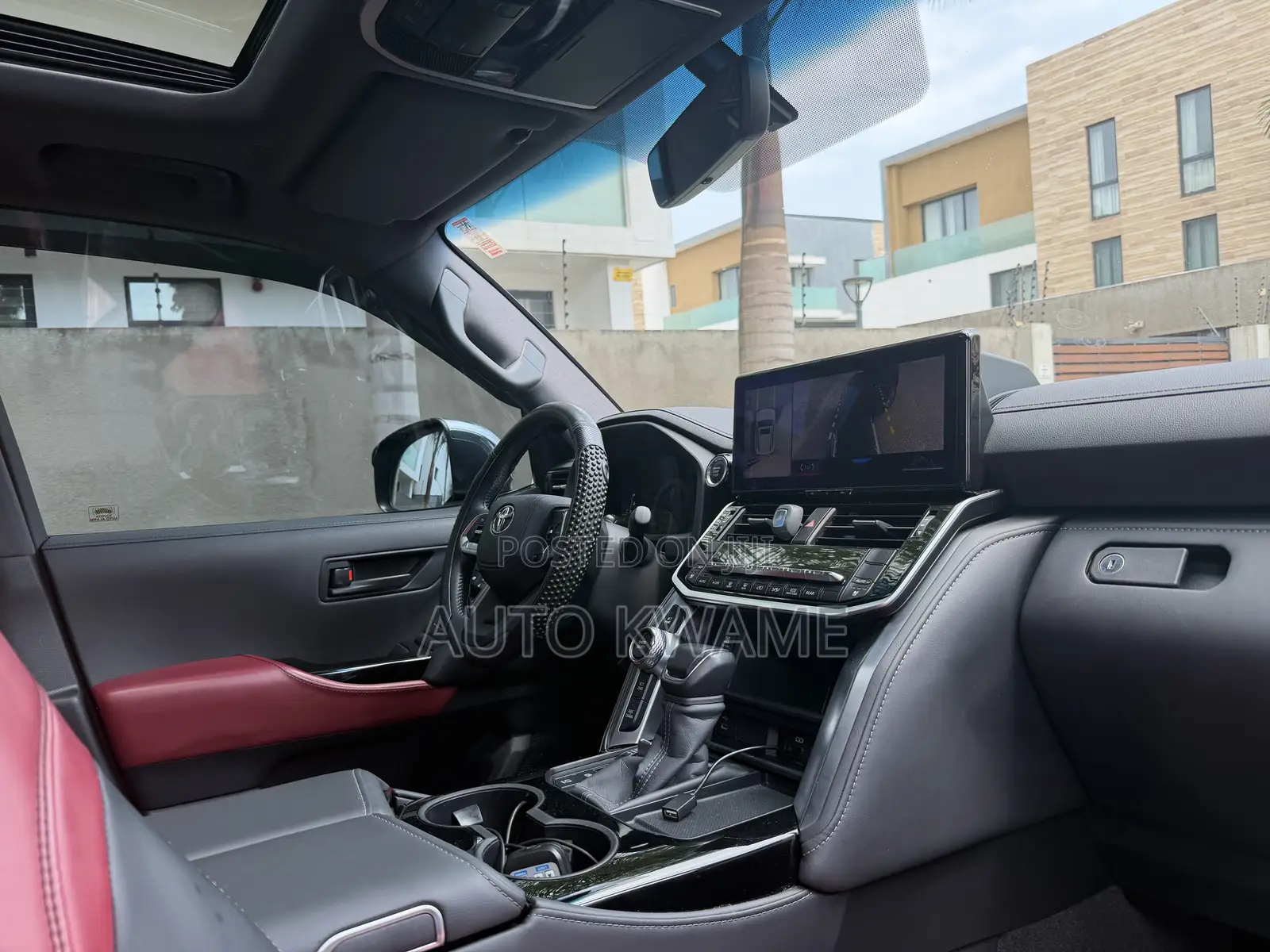 Toyota Land Cruiser LC300 2025 Black