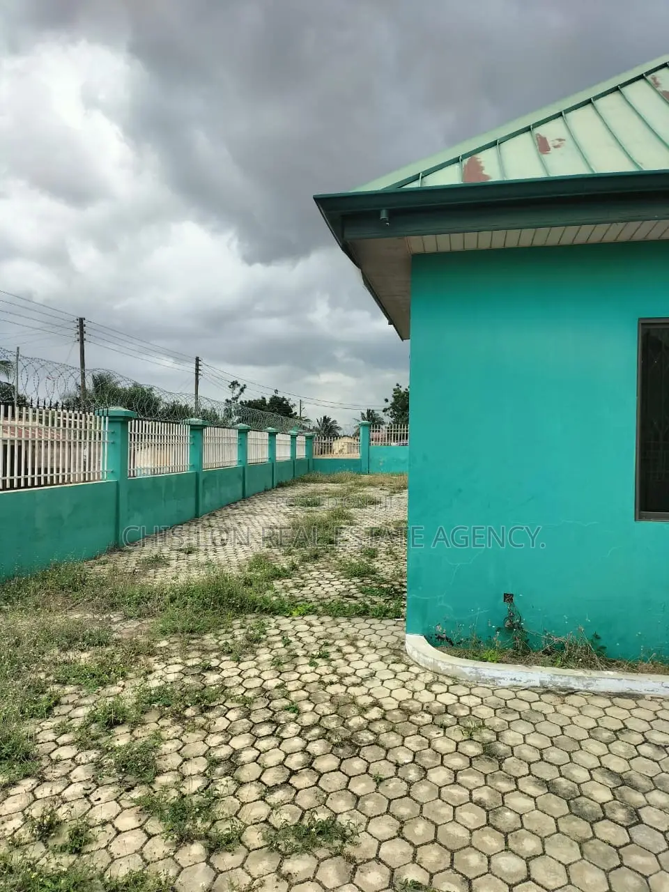 3bdrm House in Chislon, Adade for rent
