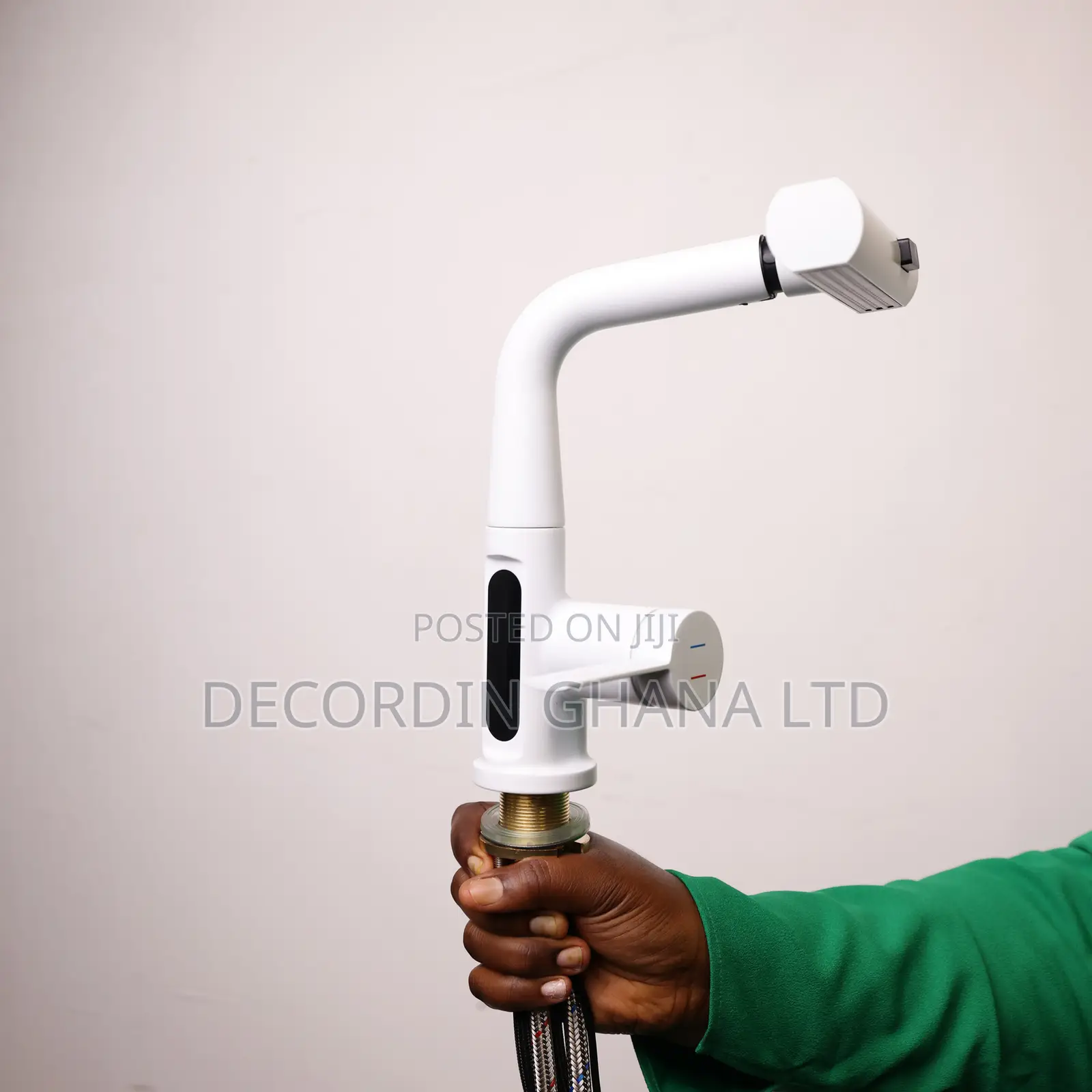 Pull-Out Faucet (Bathroom Tap)
