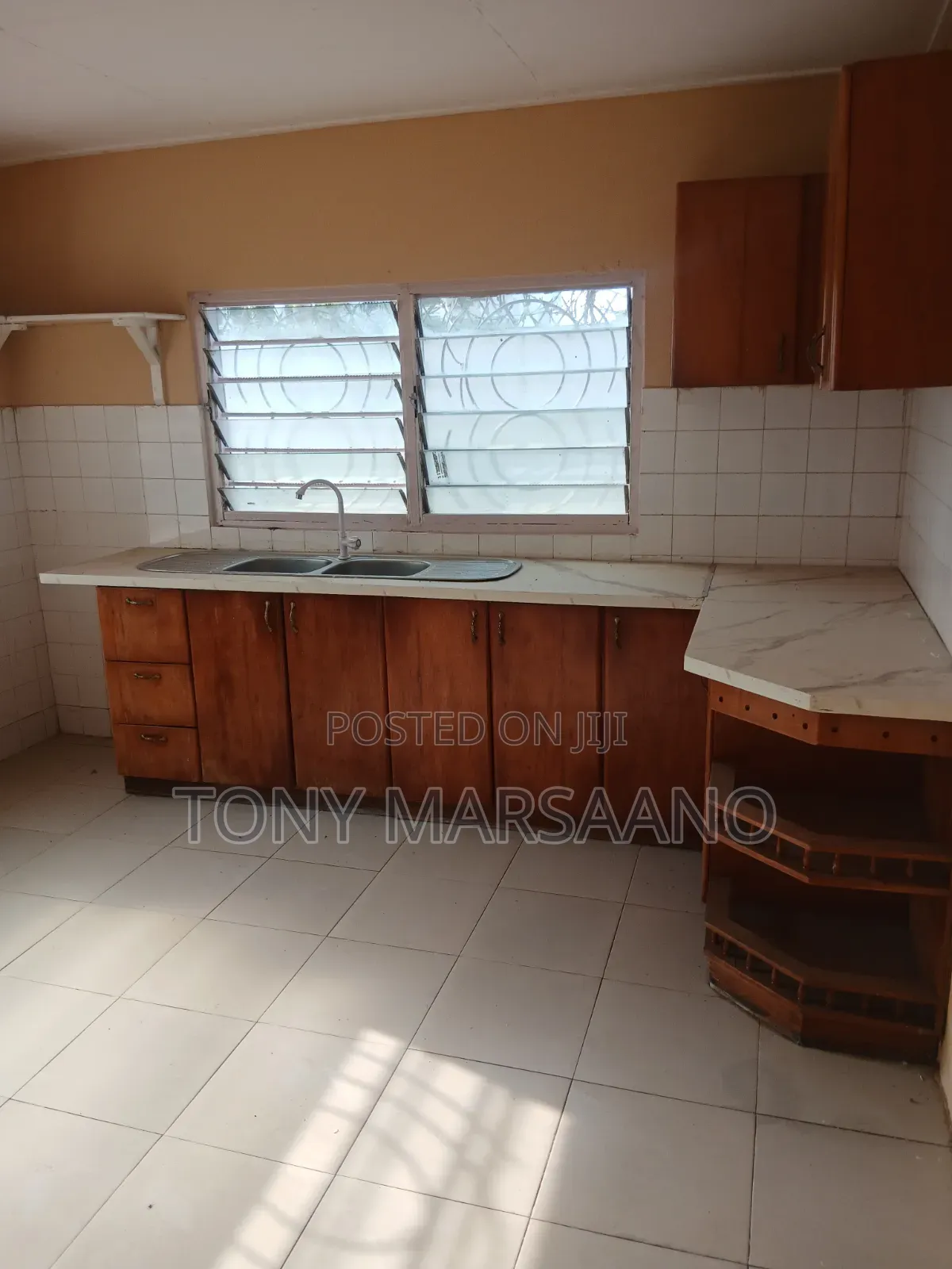 7bdrm House in Haatso, Papao for rent