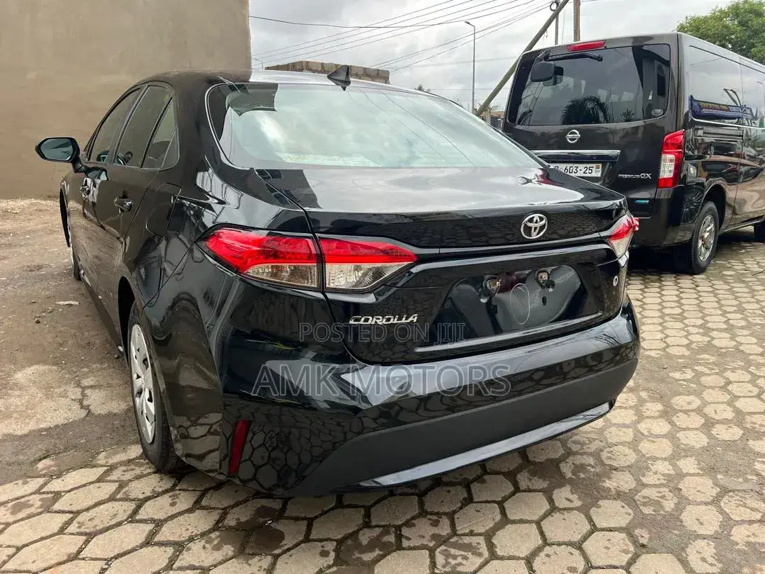Toyota Corolla 2023 Black