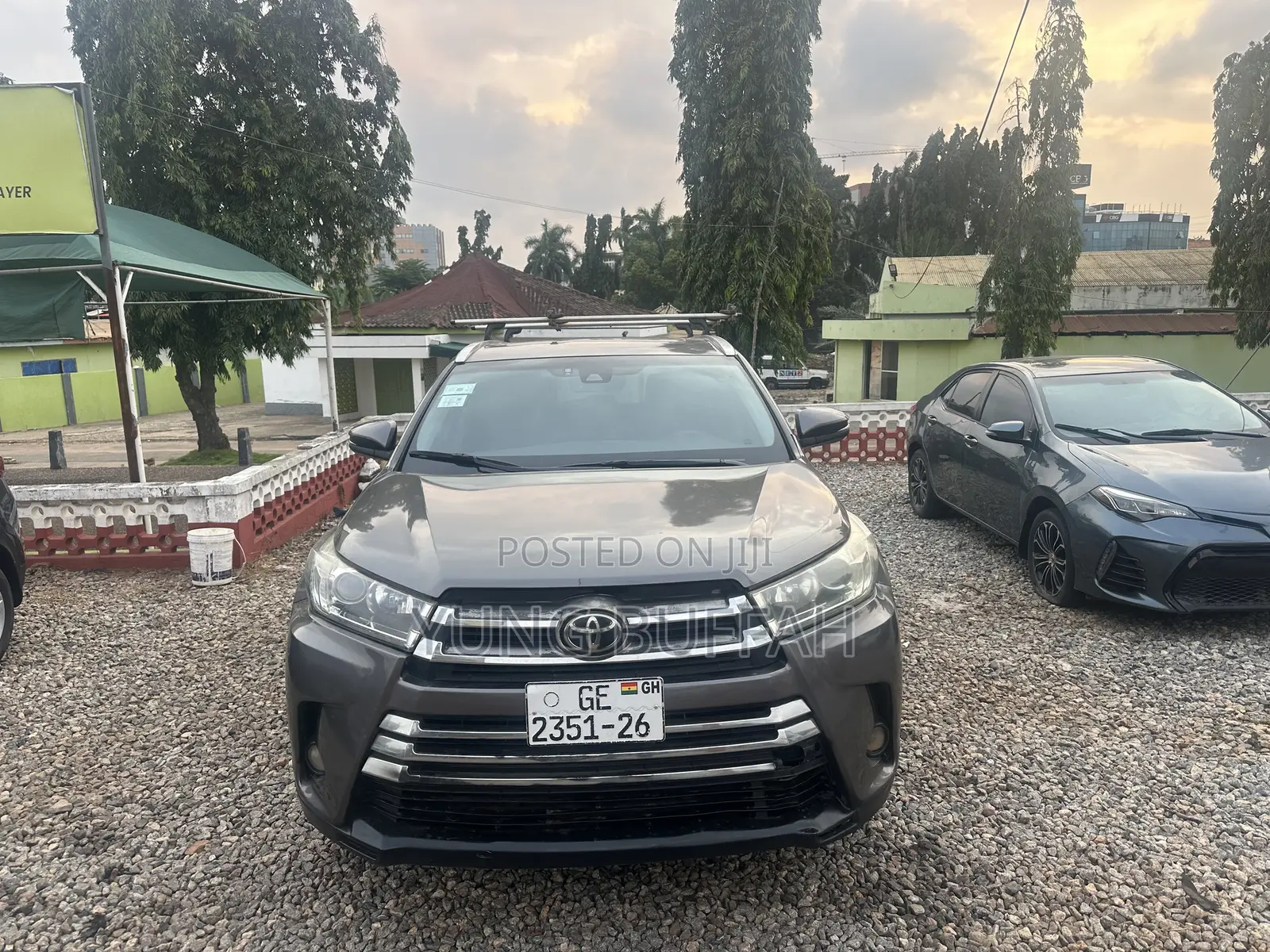 Toyota Highlander XLE 2019 Gray
