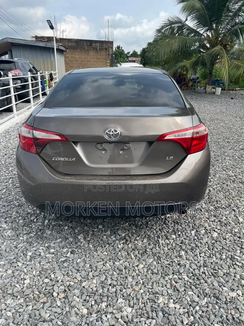 Toyota Corolla L (1.8L 4cyl 2A) 2018 Gray