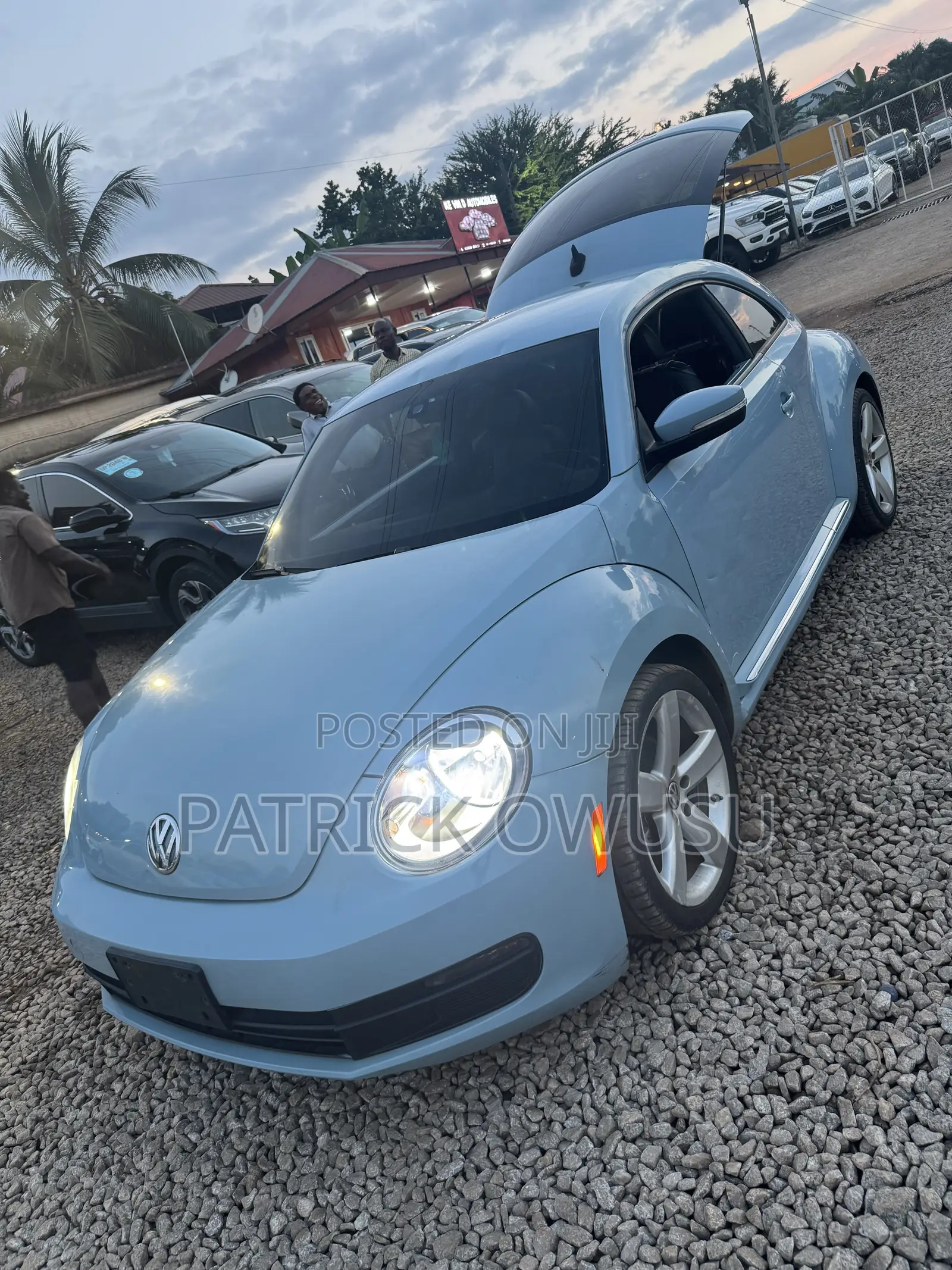 Volkswagen Beetle 2014 Blue