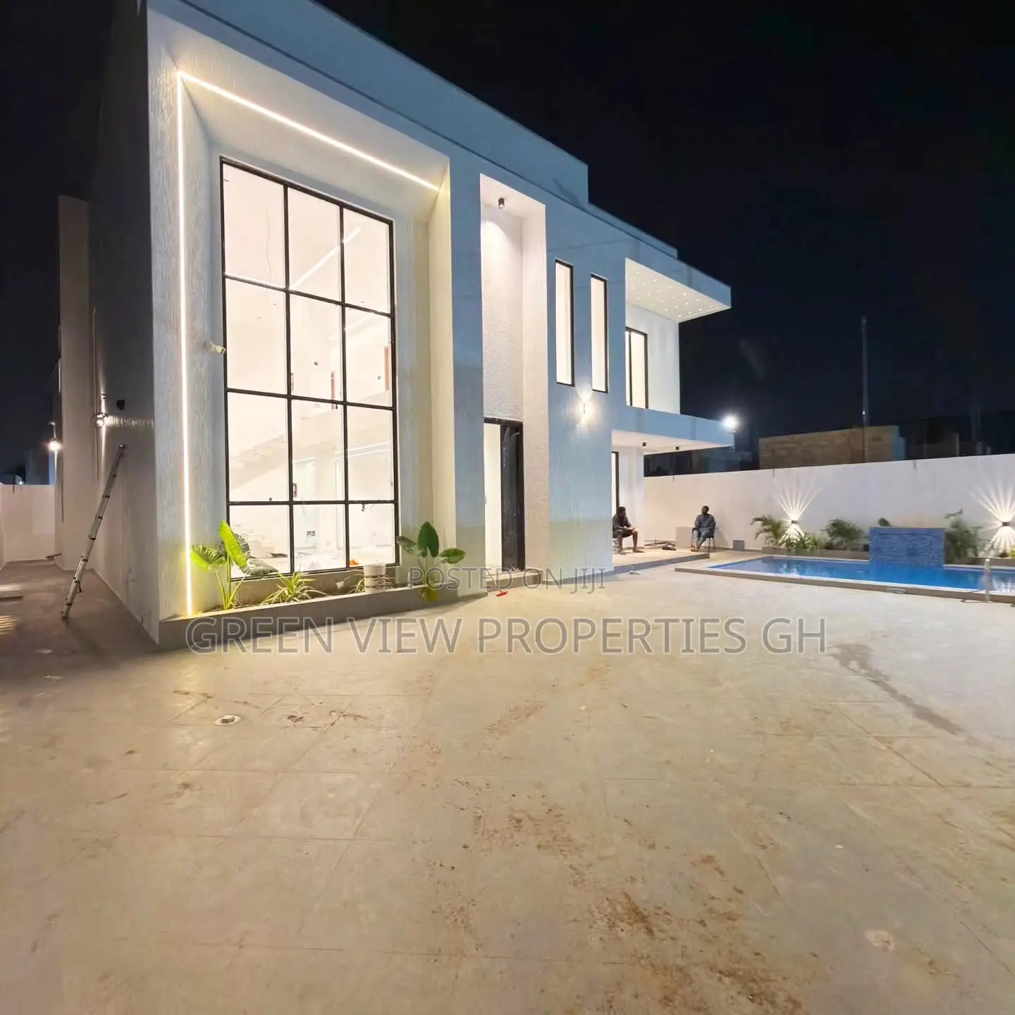 4bdrm Duplex in East Legon for sale