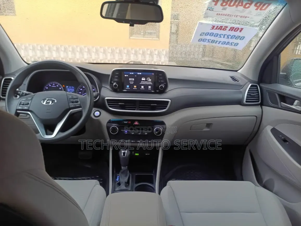 Hyundai Tucson SE AWD 2019 Gray