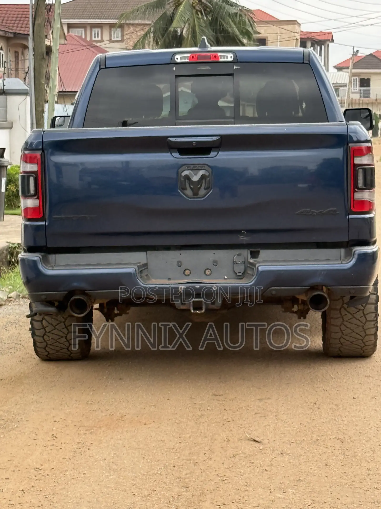 RAM 1500 2022 Blue
