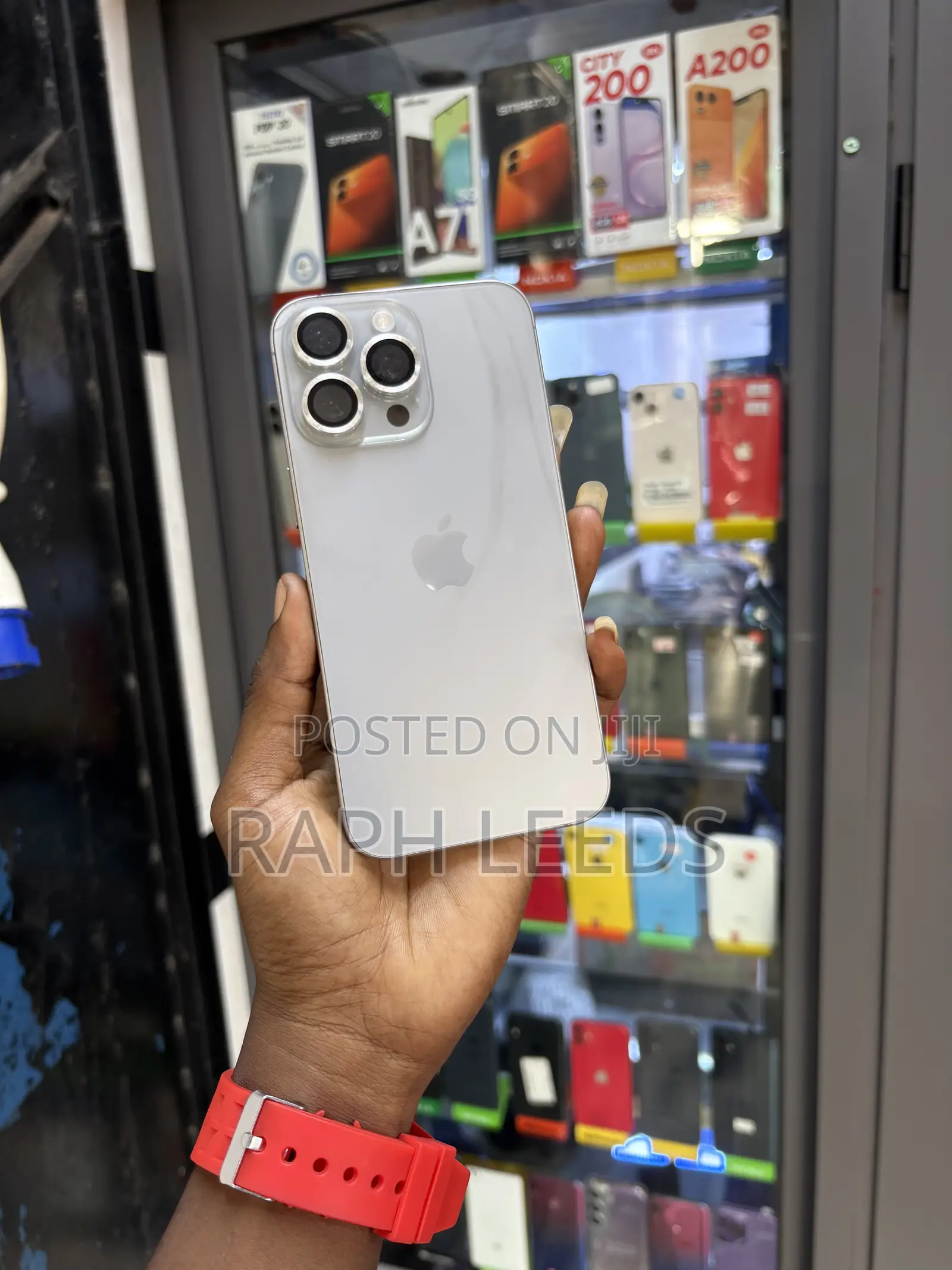 New Apple iPhone 15 Pro Max 256 GB Silver