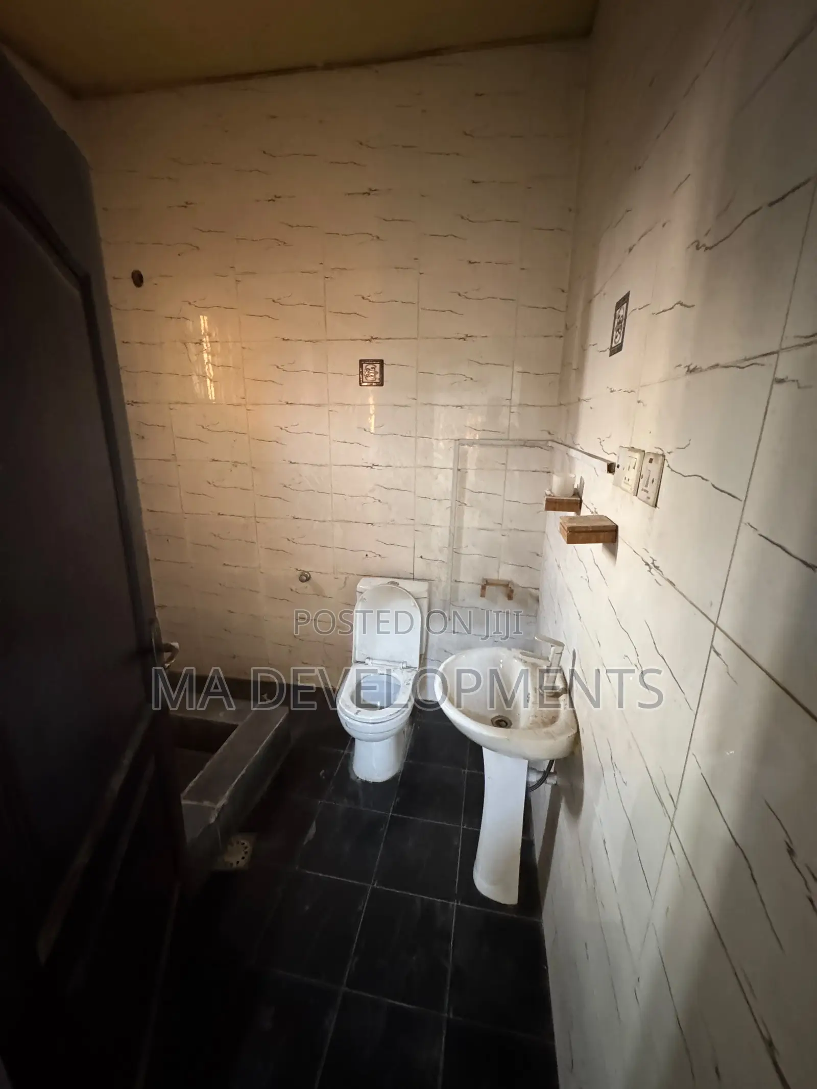7 Bedroom House Commercial Space for Rent at Achimota