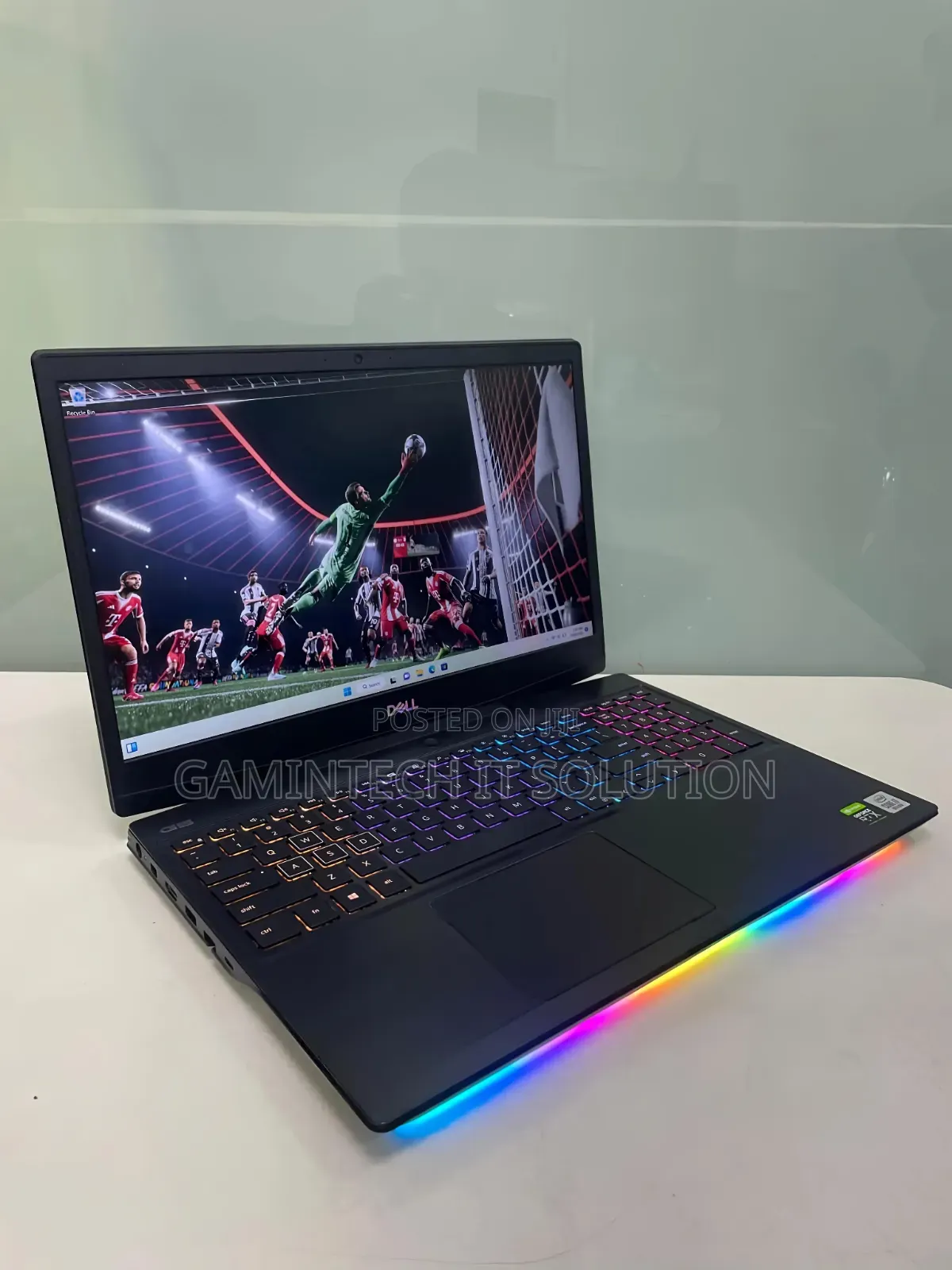 Laptop Dell G5 15 5500 16GB Intel Core i7 SSD 1T