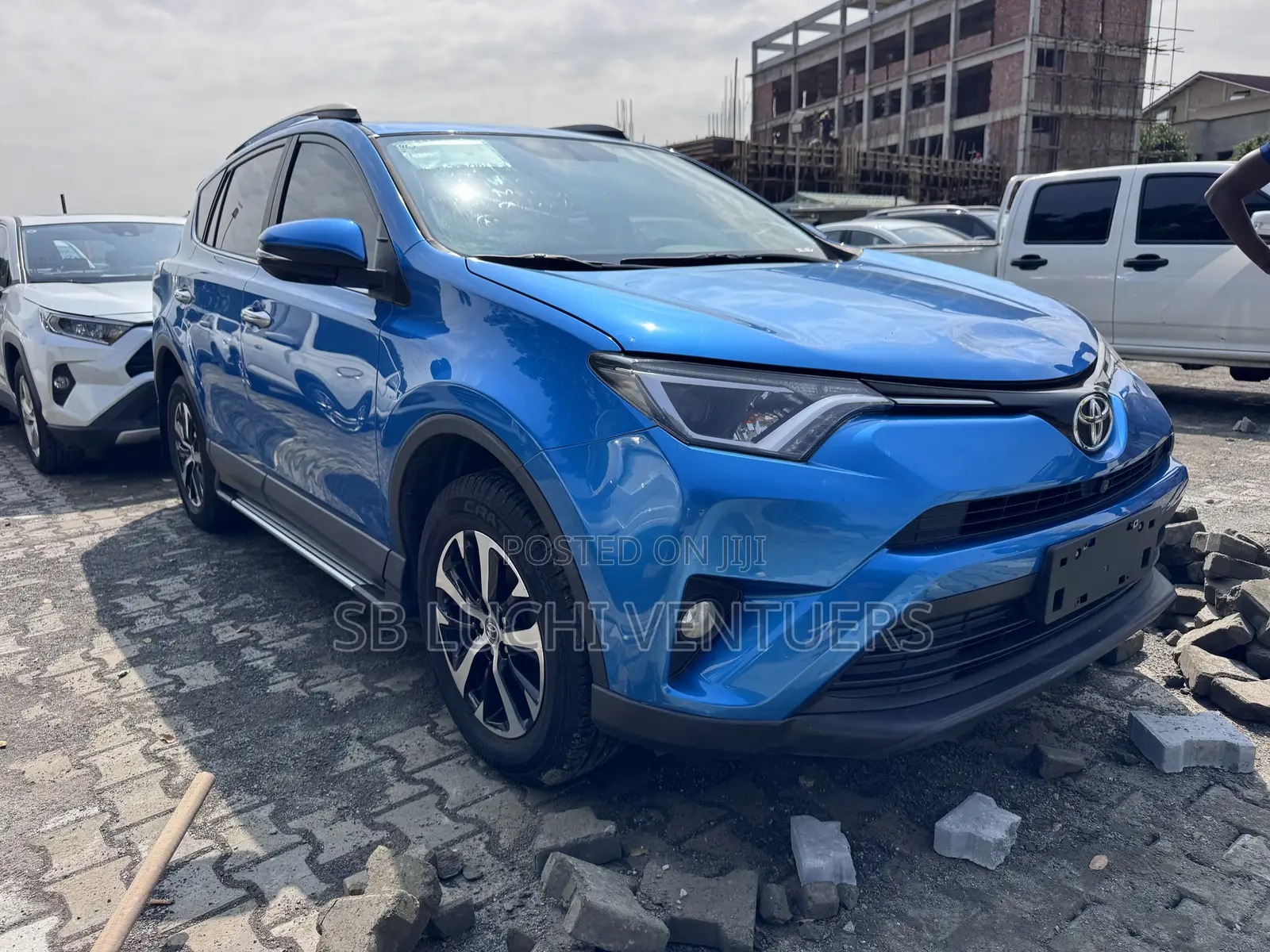Toyota RAV4 2016 Blue