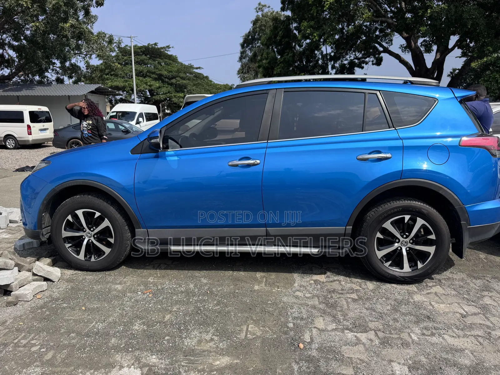 Toyota RAV4 2016 Blue