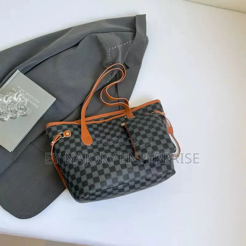 Women’s Tote Bag With a Purse