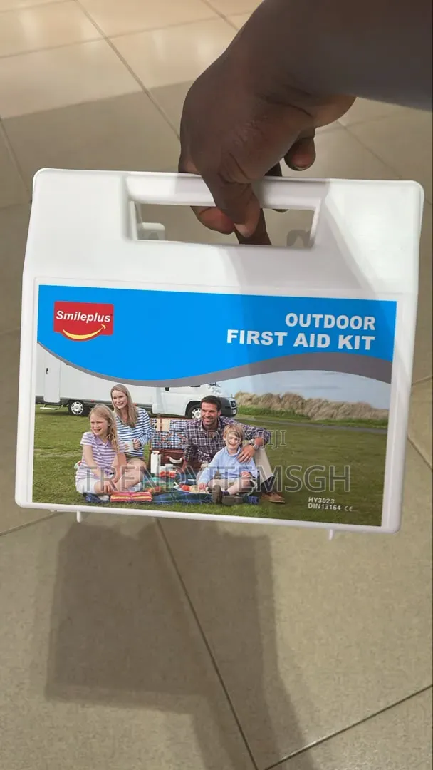 SmilePlus Outdoor First Aid Kit – Portable Emergency Medical Box
