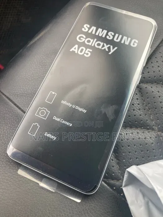 New Samsung Galaxy A05 64 GB Black