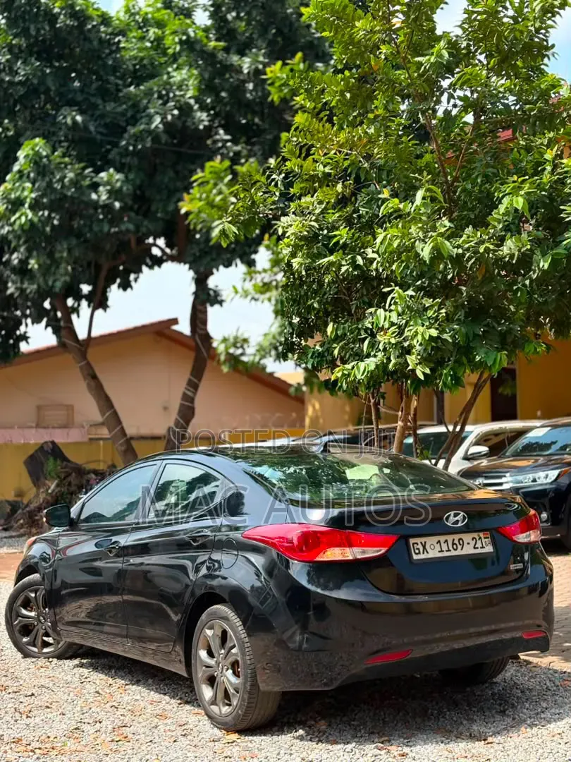 Hyundai Elantra 2012 Black