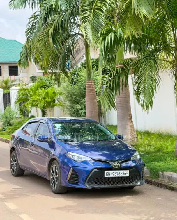 Toyota Corolla 2018 Blue