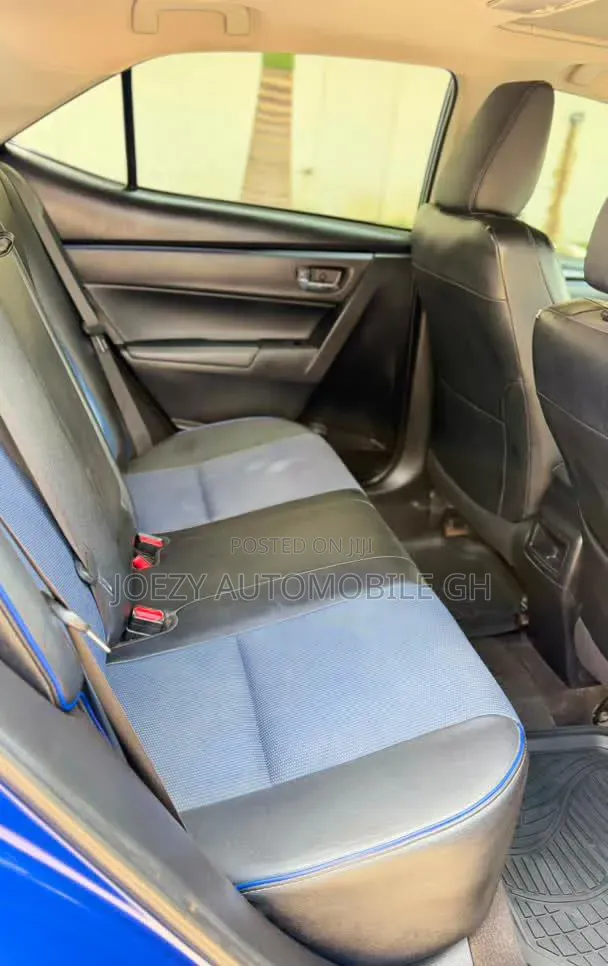 Toyota Corolla 2018 Blue