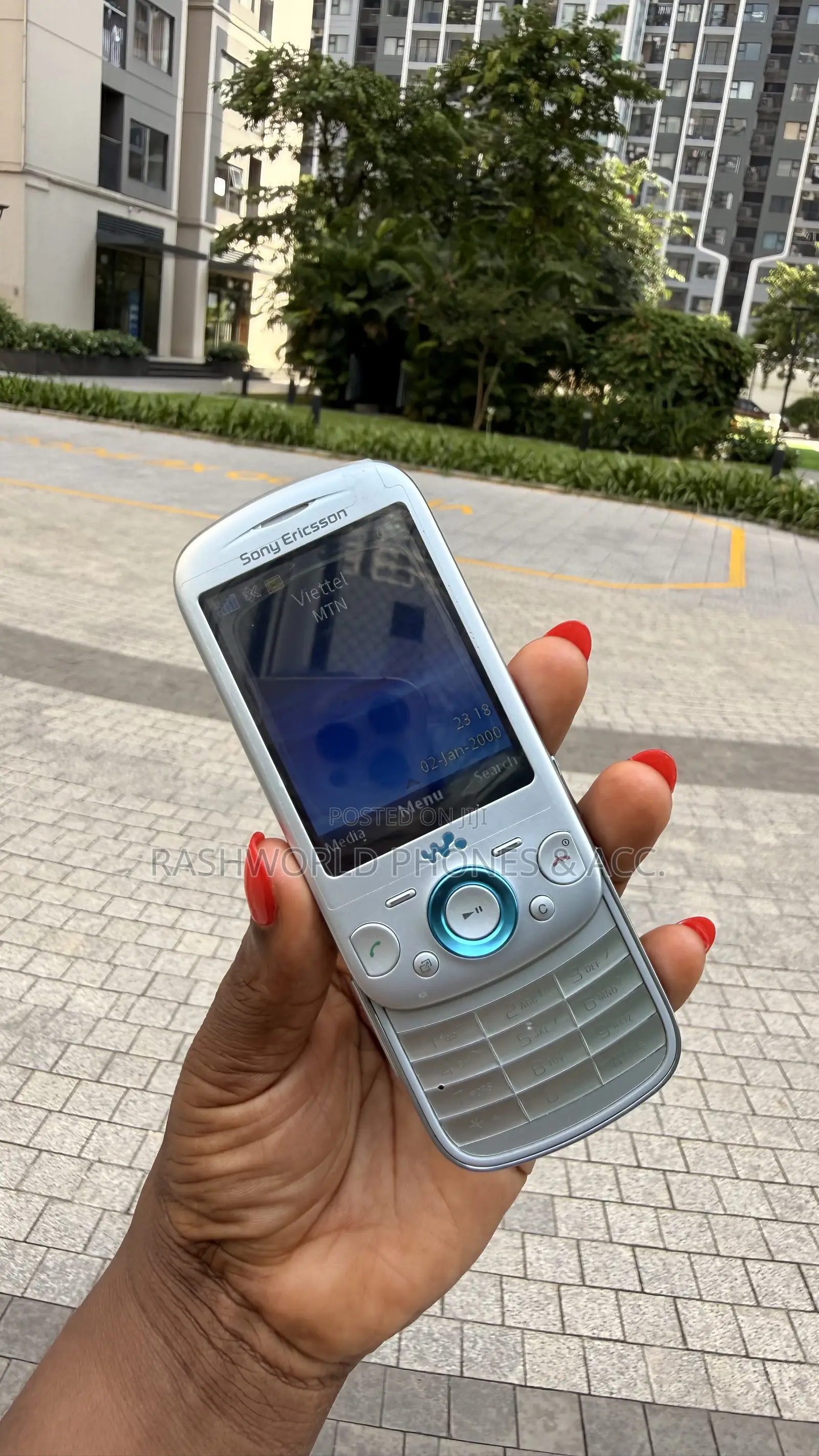 Sony Ericsson W200 Silver
